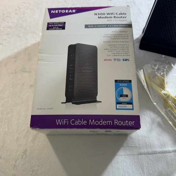NETGEAR N300 Black Modem Router Combo - Picture 7 of 7